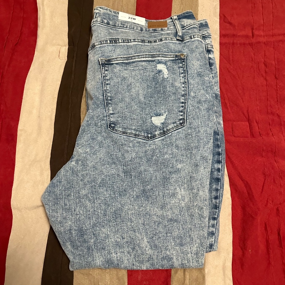 Judy Blue size 22 New with tags